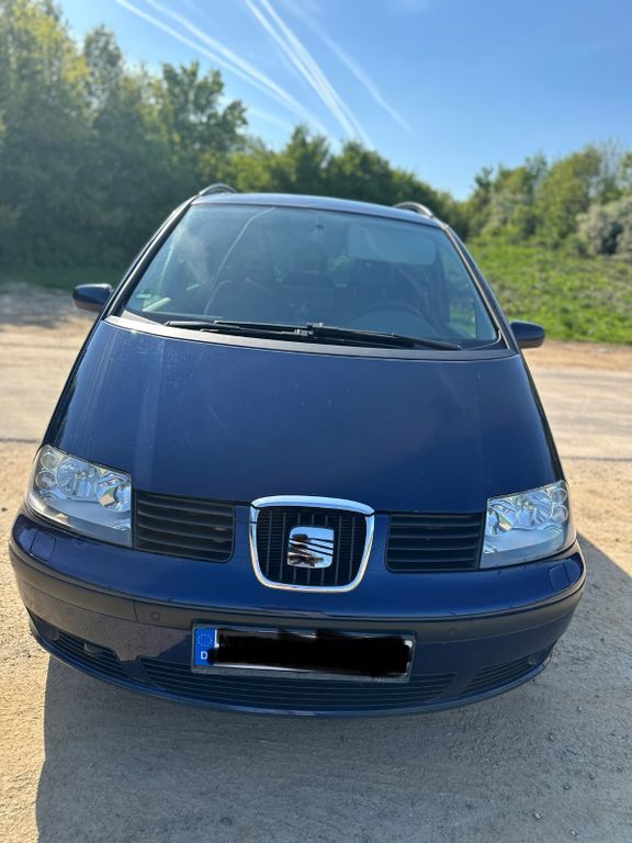 Seat Alhambra 213.000 km 2.600 € Aachen 52070