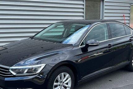 VW Passat 147.500 km 14.900 € STOLBERG 52222