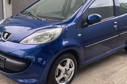Peugeot 107 192.000 km 1.799 &euro; Aachen 52070