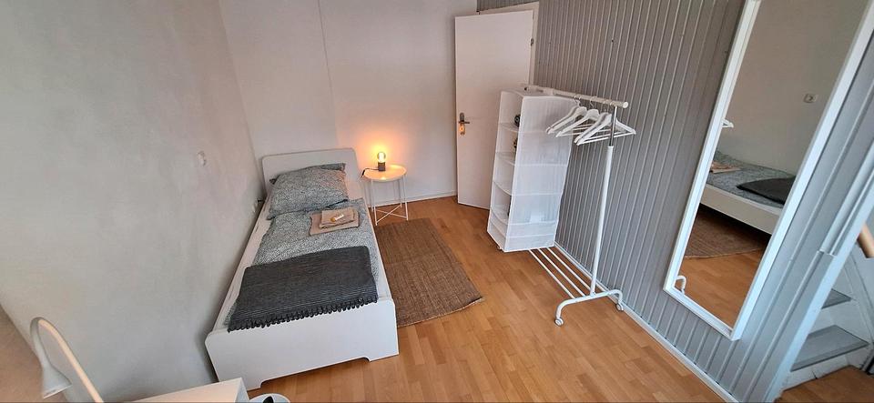 Reihenhaus Eschweiler - 2.5 Zimmer, 85 m&sup2;, 850&euro; | Angebot:26135317