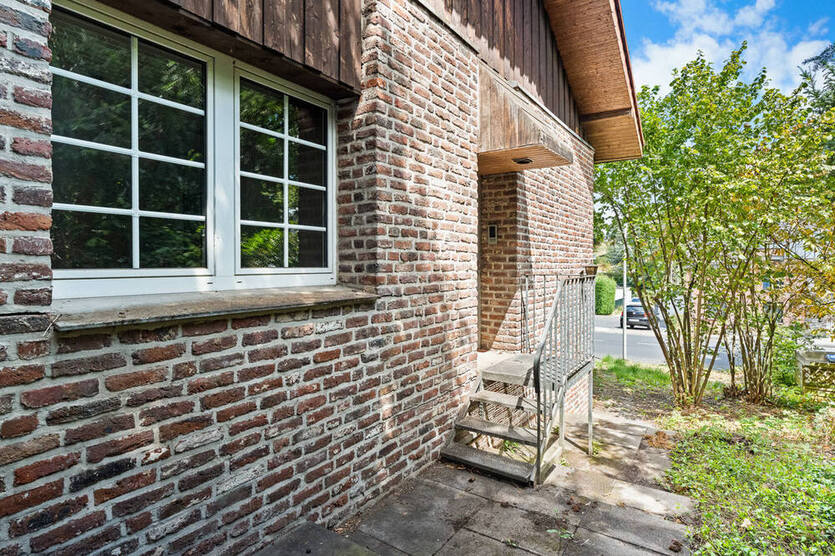 Herzogenrath - Sanierungsjuwel: Vom Zweifamilien- zum Vierfamilienhaus! 12 zimmer