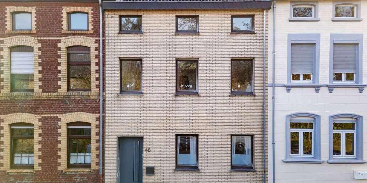 Haus zum Kaufen in Aachen Nirm 345.000 € 143 m² 5 zimmer