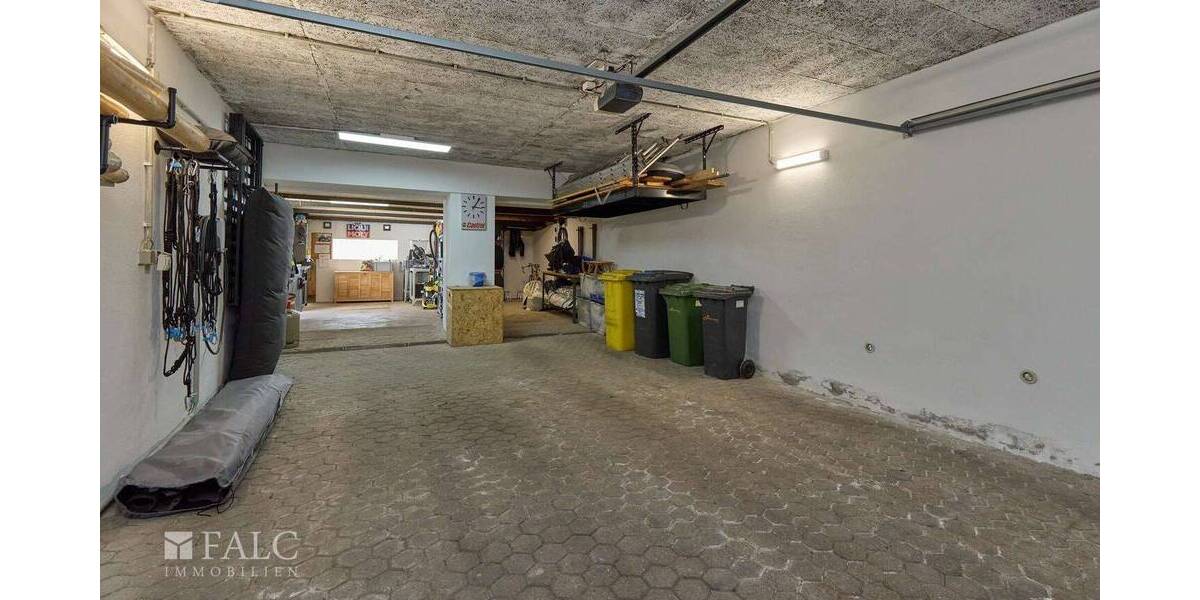 Reihenendhaus Alsdorf Ost - 8 Zimmer, 222 m&sup2;, 498.000&euro; | Angebot:26820177