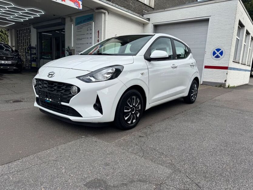i10