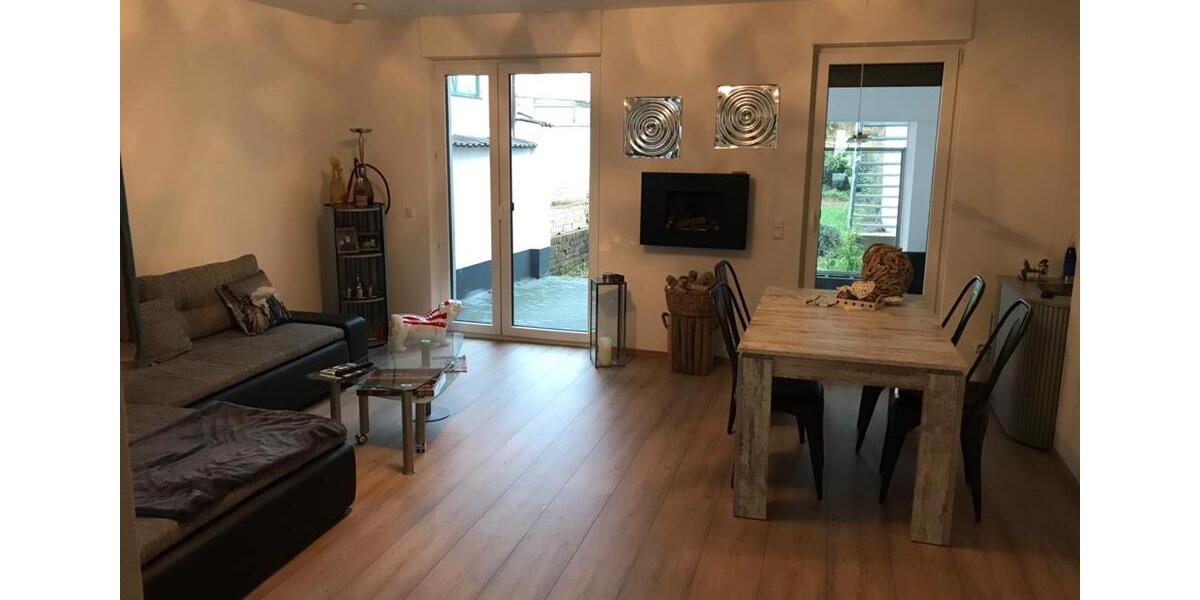 Erdgeschoßwohnung Eschweiler - 2 Zimmer, 90 m&sup2;, 250.000&euro; | Angebot:26271103