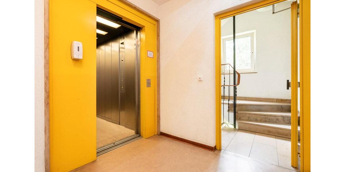 Hochparterre Aachen Aachen-Mitte - 1 Zimmer, 24 m&sup2;, 100.000&euro; | Angebot:26905505