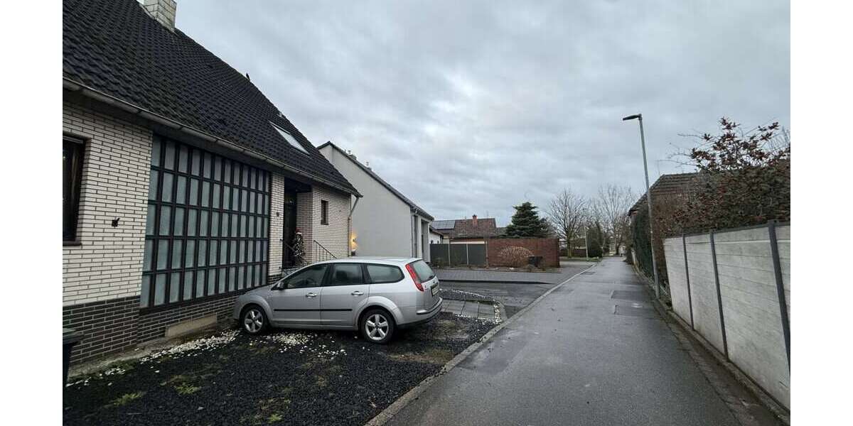 Haus zum Kaufen in Linnich 253.000 € 189 m² 6 zimmer