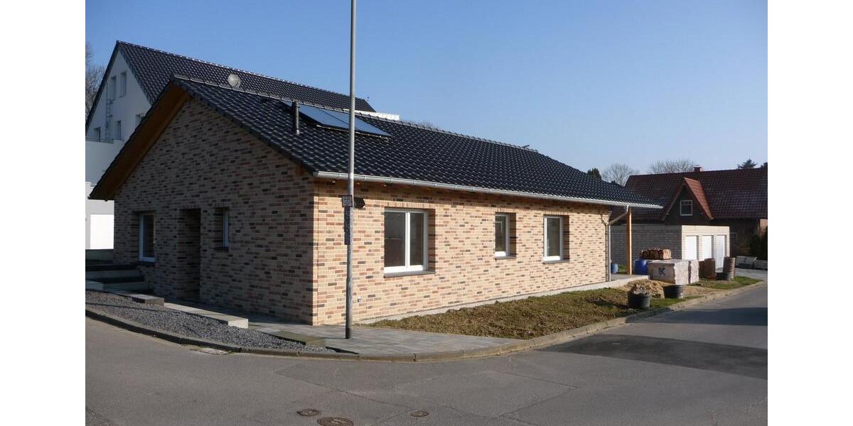 Bungalow Linnich - 3 Zimmer, 100 m&sup2;, 1.080&euro; | Angebot:26183827