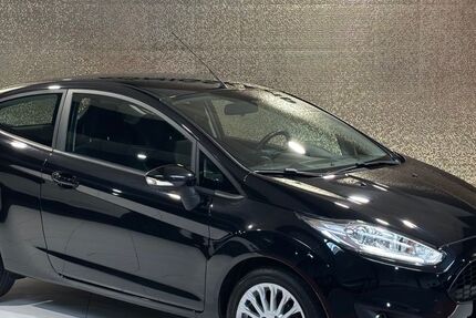 Ford Fiesta 118.400 km 6.990 &euro; Jülich 52428