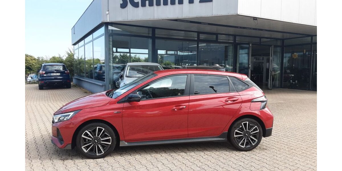 Hyundai i20 17.300 km 18.990 &euro; Monschau (bei Aachen) 52156