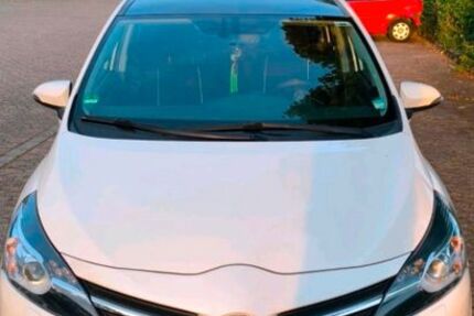 Toyota Verso 152.500 km 9.200 &euro; Aachen 52070