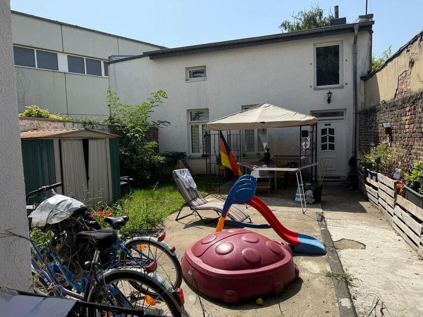 kleines sehr ruhiges verstecktes Haus in Nord-Düren