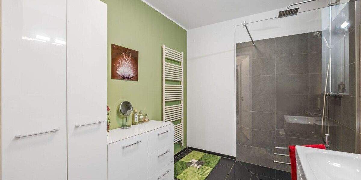 Etagenwohnung Aachen Aachen-Mitte - 3 Zimmer, 80 m&sup2;, 349.000&euro; | Angebot:25666052