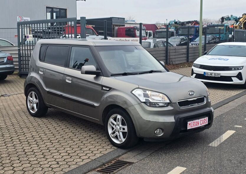 Kia Soul 185.000 km 2.350 € Düren 52353