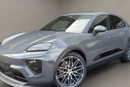 Porsche Macan 8.000 km 97.700 € Aachen 52068