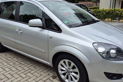 Opel Zafira 106.000 km 6.990 &euro; Jülich 52428