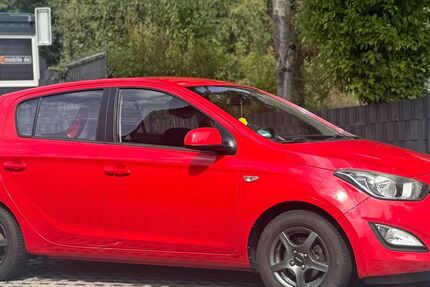 Hyundai i20 91.000 km 4.799 € Eschweiler 52249