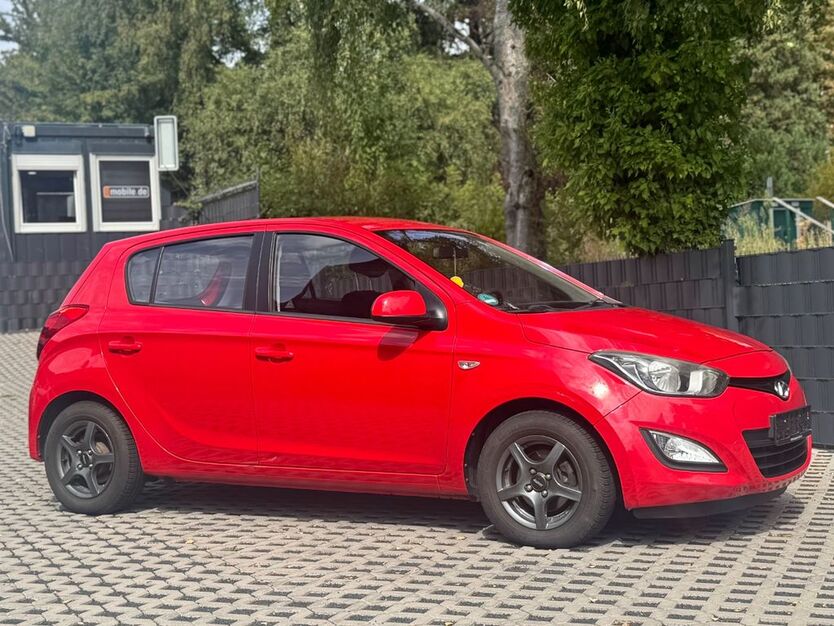 Hyundai i20 91.000 km 4.799 € Eschweiler 52249