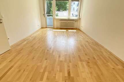 Wohnung zum Mieten in Frankfurt am Main 1.090 € 54 m²