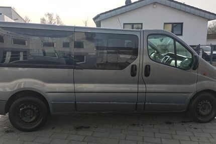 Opel Vivaro 304.000 km 8.600 &euro; Herzogenrath 52134