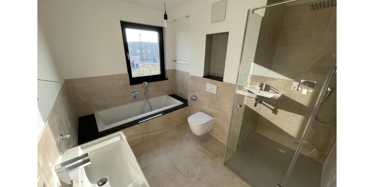 Etagenwohnung Baesweiler - 3 Zimmer, 100 m&sup2;, 1.380&euro; | Angebot:25831736