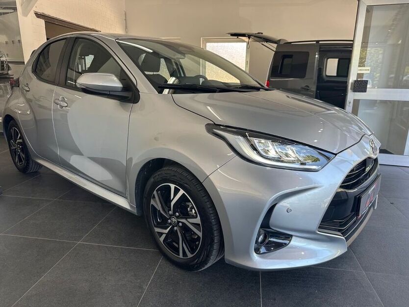 Yaris