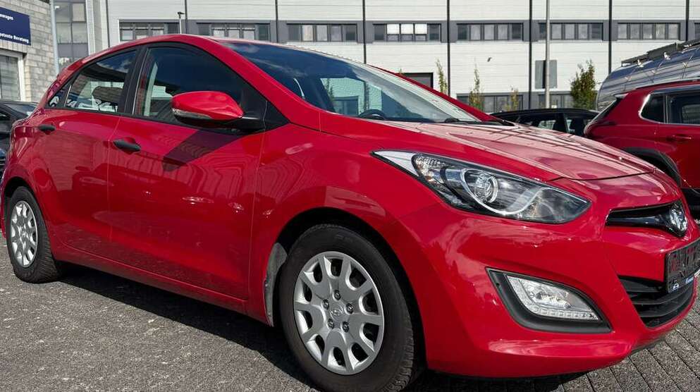 Hyundai i30 128.000 km 5.950 € Übach-Palenberg 52531