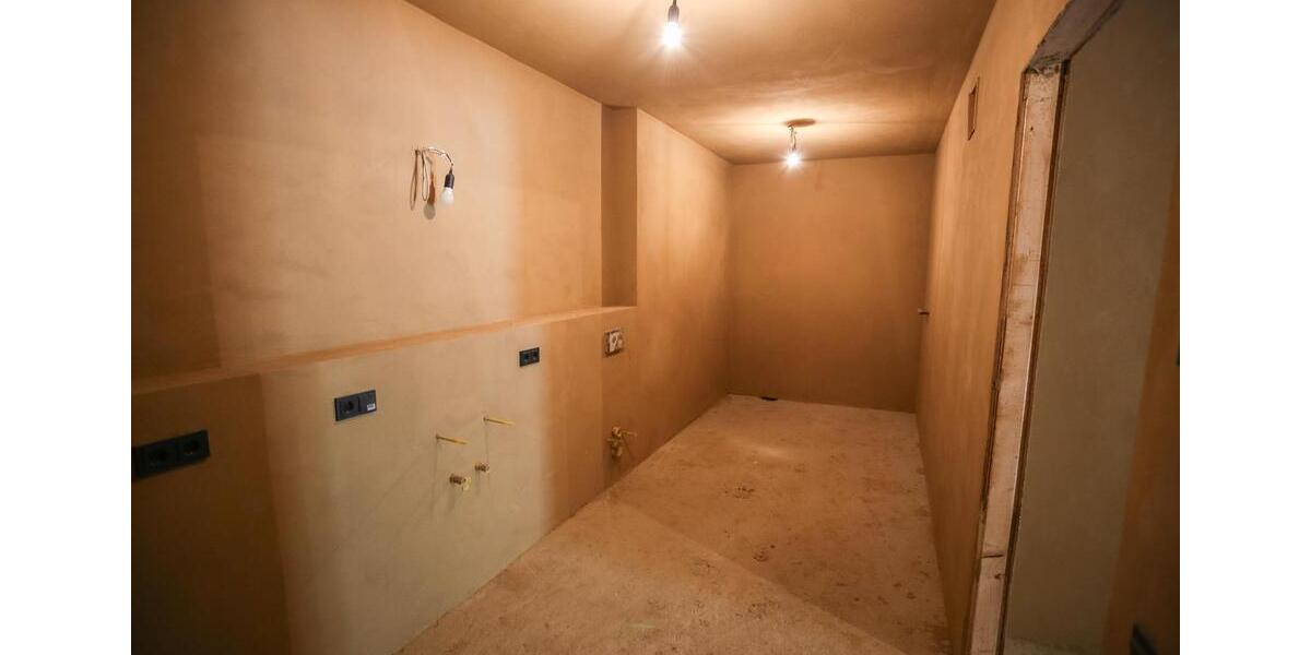 Traumhaus in Vicht, Erstbezug, 5 Zimmer Büro Apartment 5 zimmer