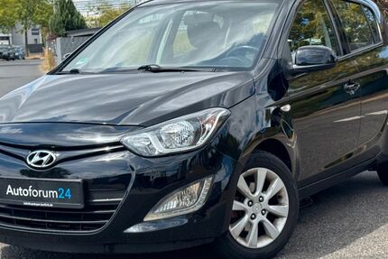 Hyundai i20 110.000 km 4.950 &euro; Jülich 52428