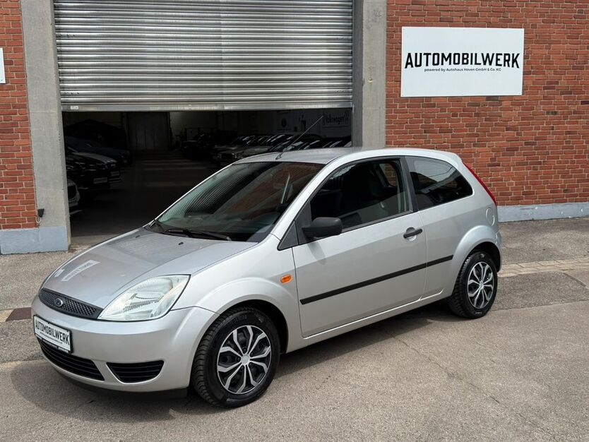 Ford Fiesta 135.230 km 2.699 € Düren 52353