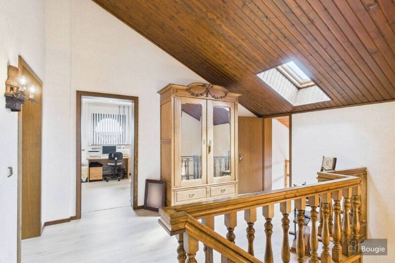 Stilvolles Einfamilienhaus mit modernem Komfort und klassischem Charme