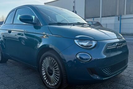 Fiat 500e 6.101 km 17.480 &euro; Alsdorf-Hoengen (bei Aachen) 52477