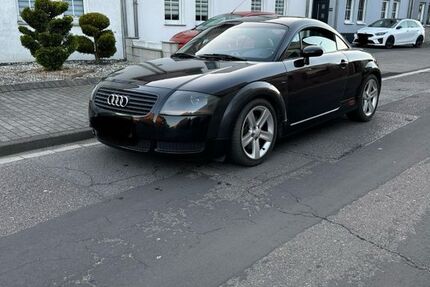 Audi TT 330.000 km 2.850 &euro; Alsdorf 52477