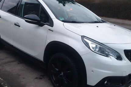 Peugeot 2008 106.000 km 9.800 &euro; Eschweiler 52249