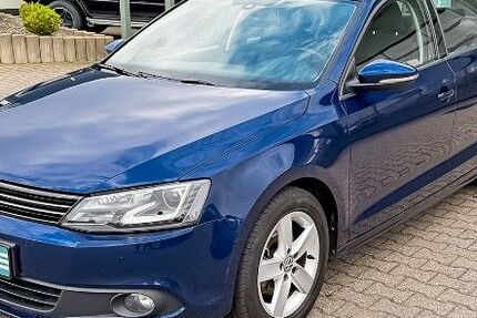 VW Jetta 98.550 km 8.990 &euro; Niederzier 52382