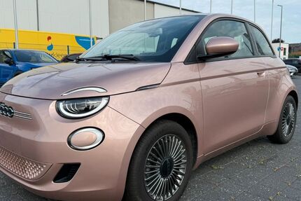 Fiat 500e 21.340 km 17.990 &euro; Alsdorf-Hoengen (bei Aachen) 52477