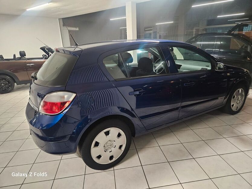 Opel Astra 110.000 km 3.300 € Aachen 52074