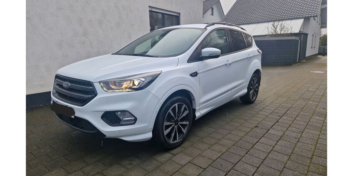 Ford Kuga 59.987 km 14.200 &euro; Aachen 52078