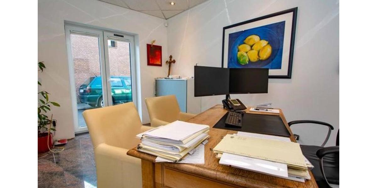 Schönes Start Up Büro mit Fenster Front in der Südstraße zimmer