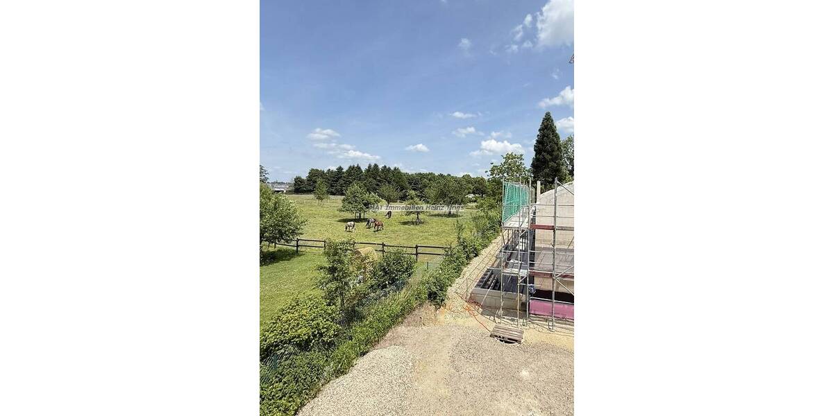 . Aachen-Laurensberg . Neubau Einfamilienhaus mit ca. 195 m² Wfl. . sonniger Garten . Carport . uvm. 5 zimmer