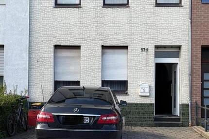 Haus Eschweiler - 8 Zimmer, 170 m&sup2;, 1.950&euro; | Angebot:26051080