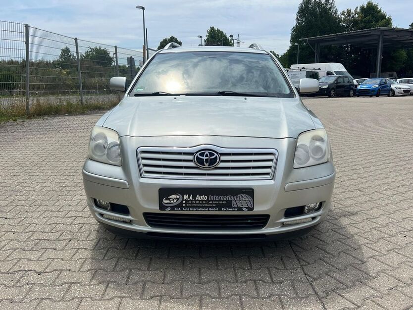 Toyota Avensis 169.000 km 4.790 € Eschweiler 52249