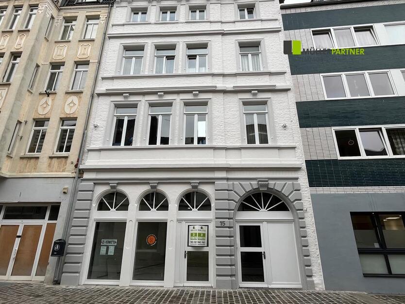 Zu vermieten! Ladenlokal in gepflegtem Denkmalhaus in der historischen Altstadt von Stolberg