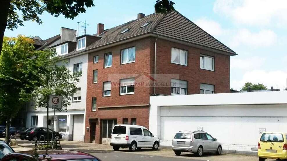 Haus zum Kaufen in Düren 599.000 € 245 m²