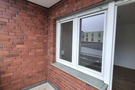 Single-Appartement, 1.Obergeschoss, 2 Zimmer, Balkon, zentrumsnah 2 zimmer