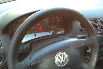 VW Golf