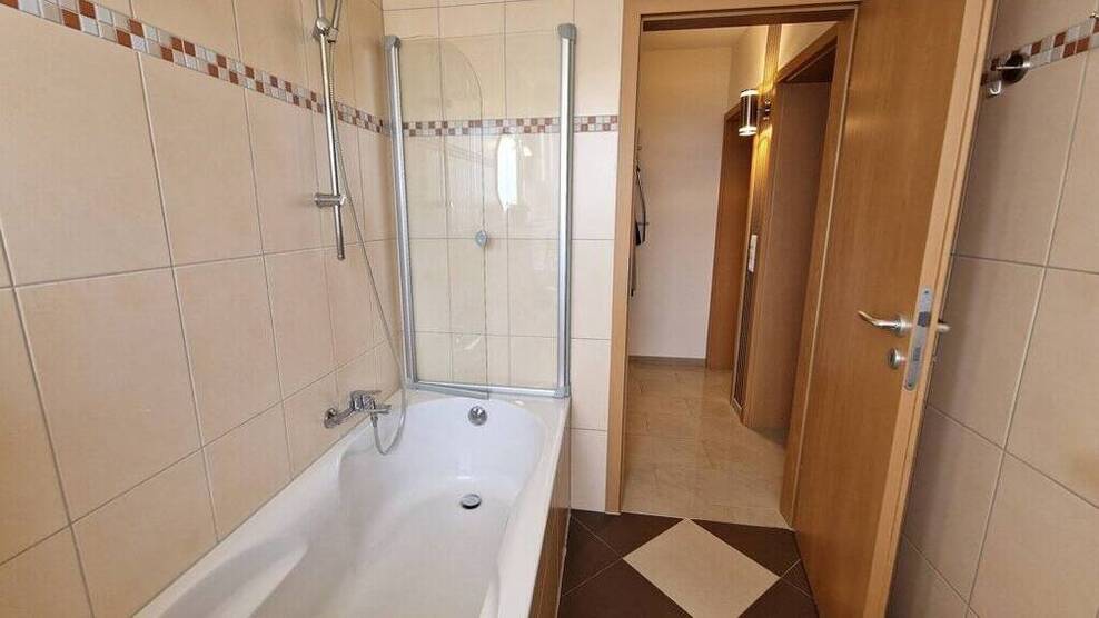 Einziehen und Wohlfühlen! Umfassend modernisierte 3-Zimmerwohnung mit Balkon in Forst