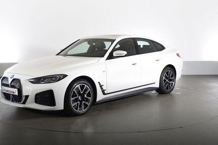 BMW i4 66.145 km 40.640 € Aachen 52078