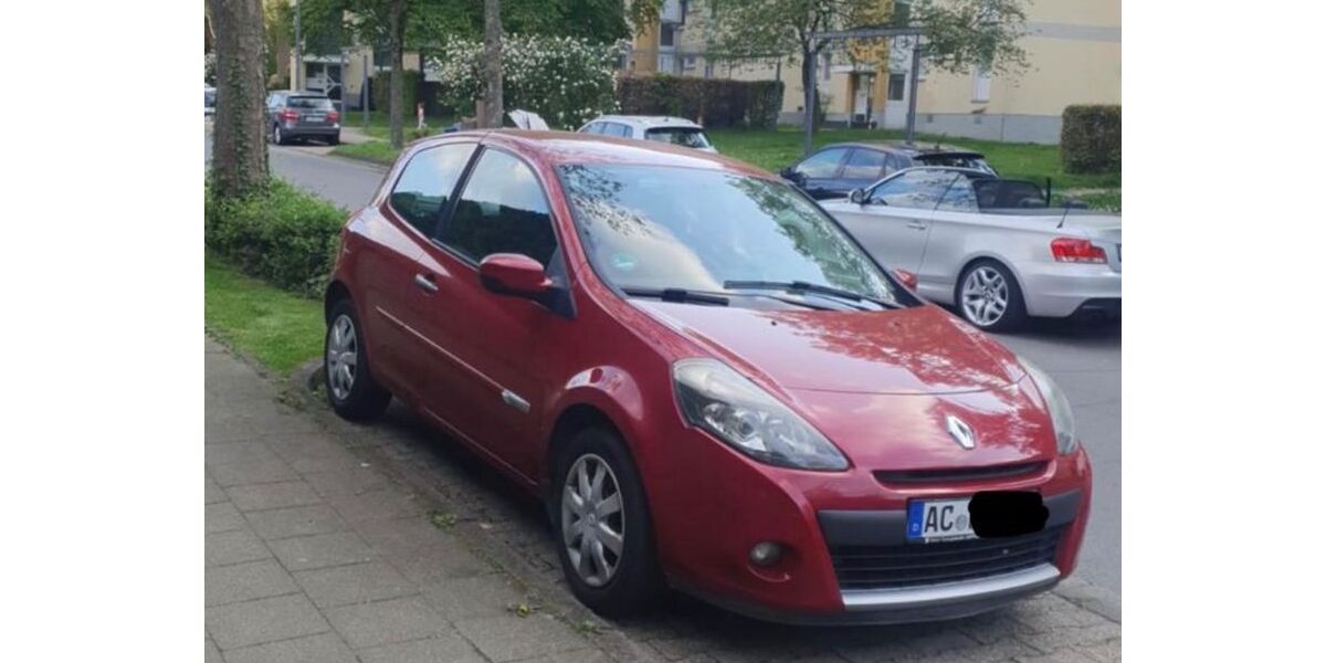 Renault Clio 155.500 km 2.300 &euro; Aachen 52068