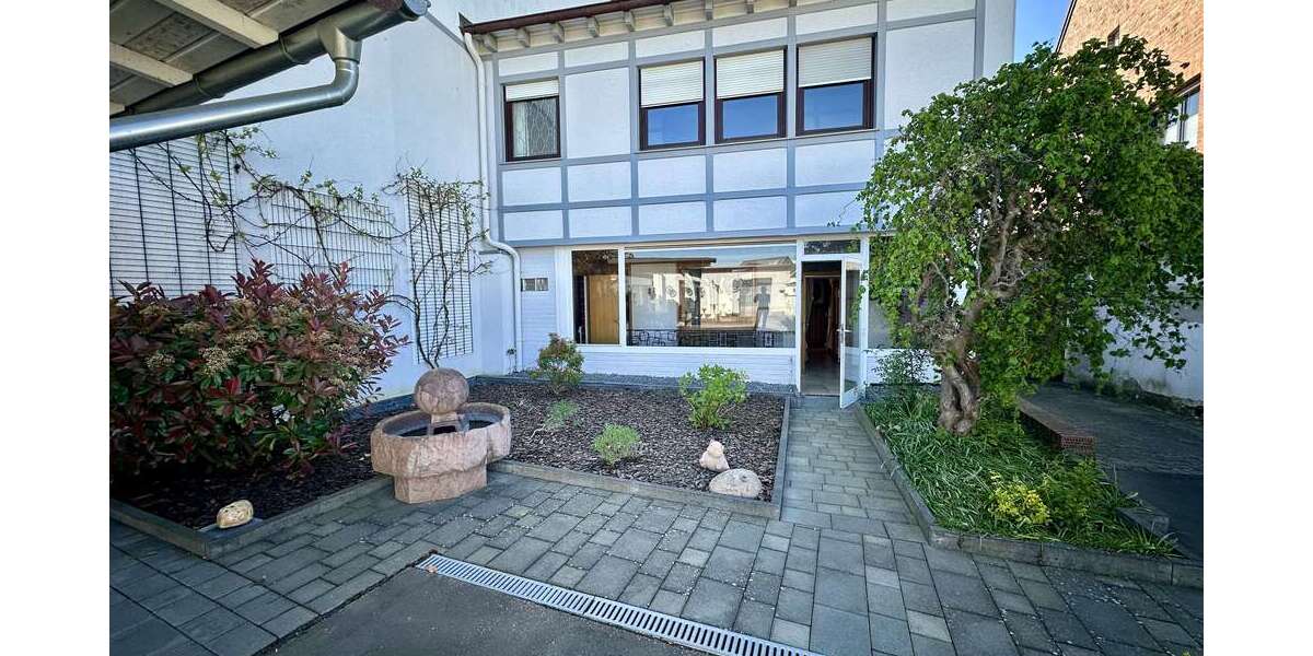 Einfamilienhaus Düren Rölsdorf - 7 Zimmer, 178 m&sup2;, 355.000&euro; | Angebot:26138974